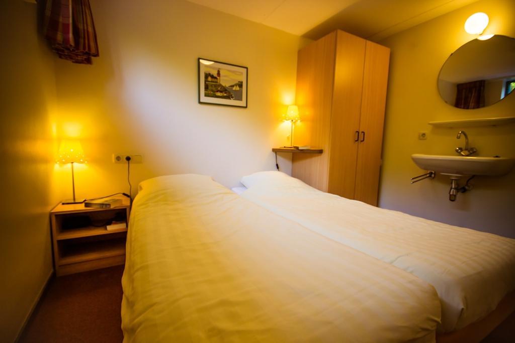 Haantjes Vakantiepark Hotel Formerum Phòng bức ảnh